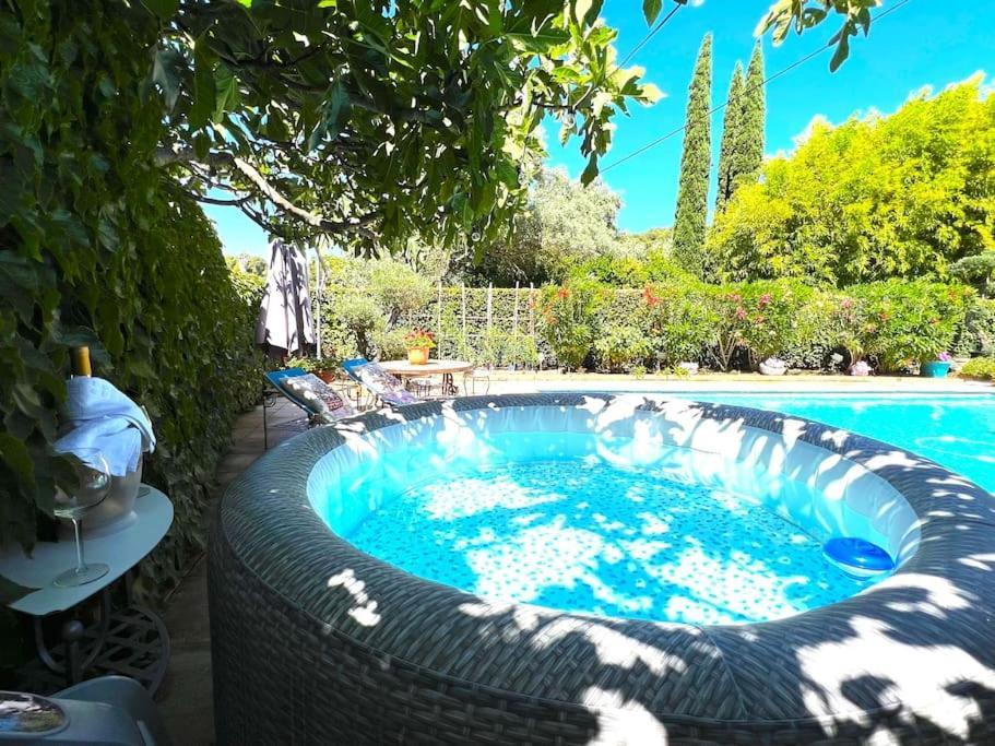 Апартаменты Le Jardin De Mae Бук-Бель-Эр Экстерьер фото