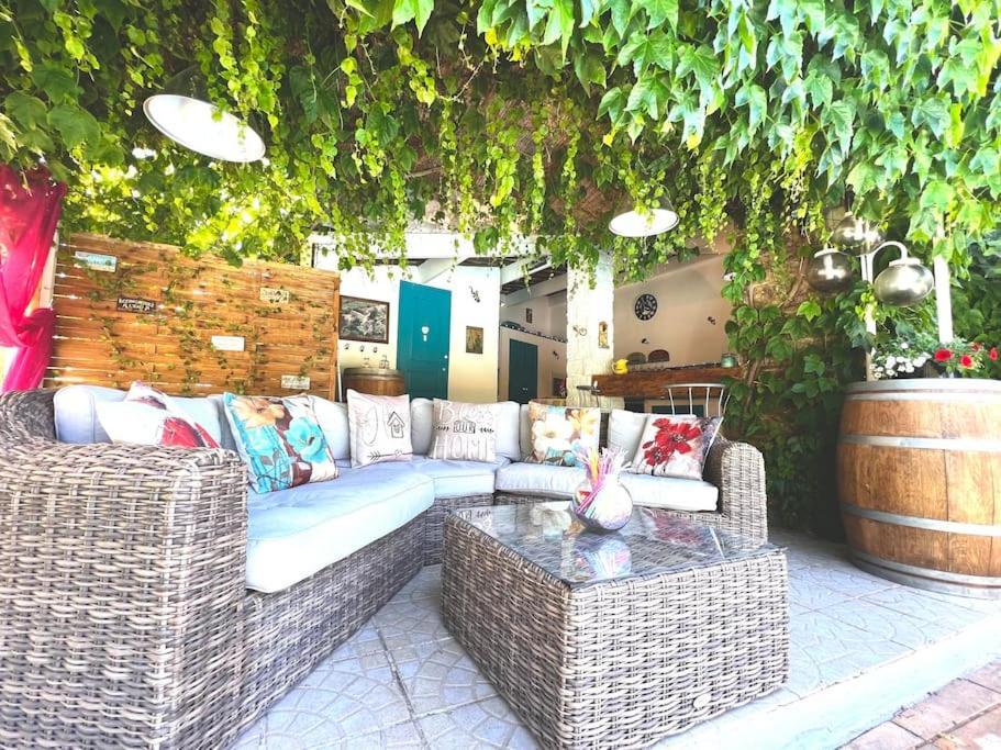 Апартаменты Le Jardin De Mae Бук-Бель-Эр Экстерьер фото